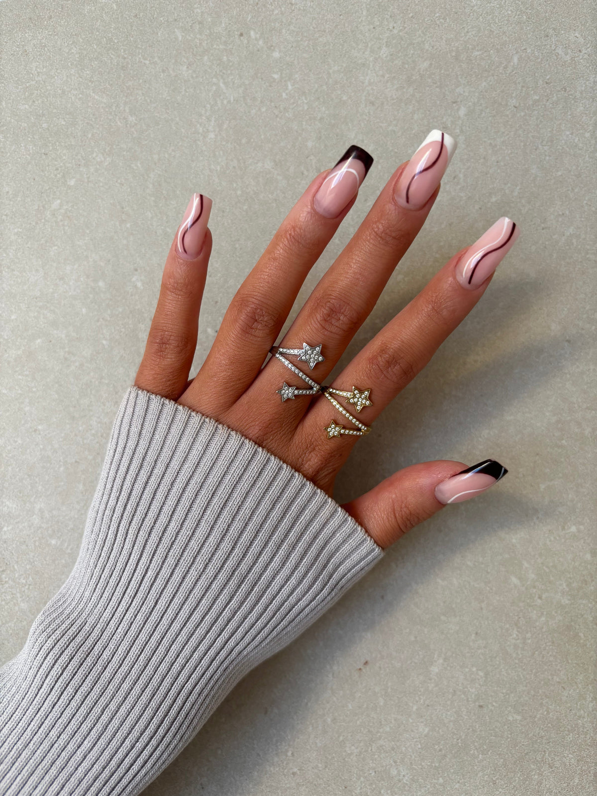 BAGUE APRIL