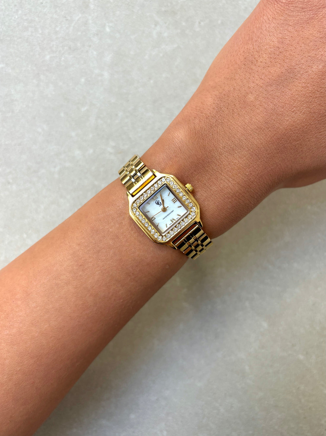 MONTRE VALÉRIA
