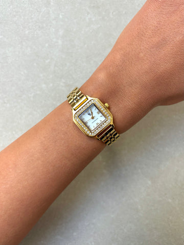 MONTRE VALÉRIA